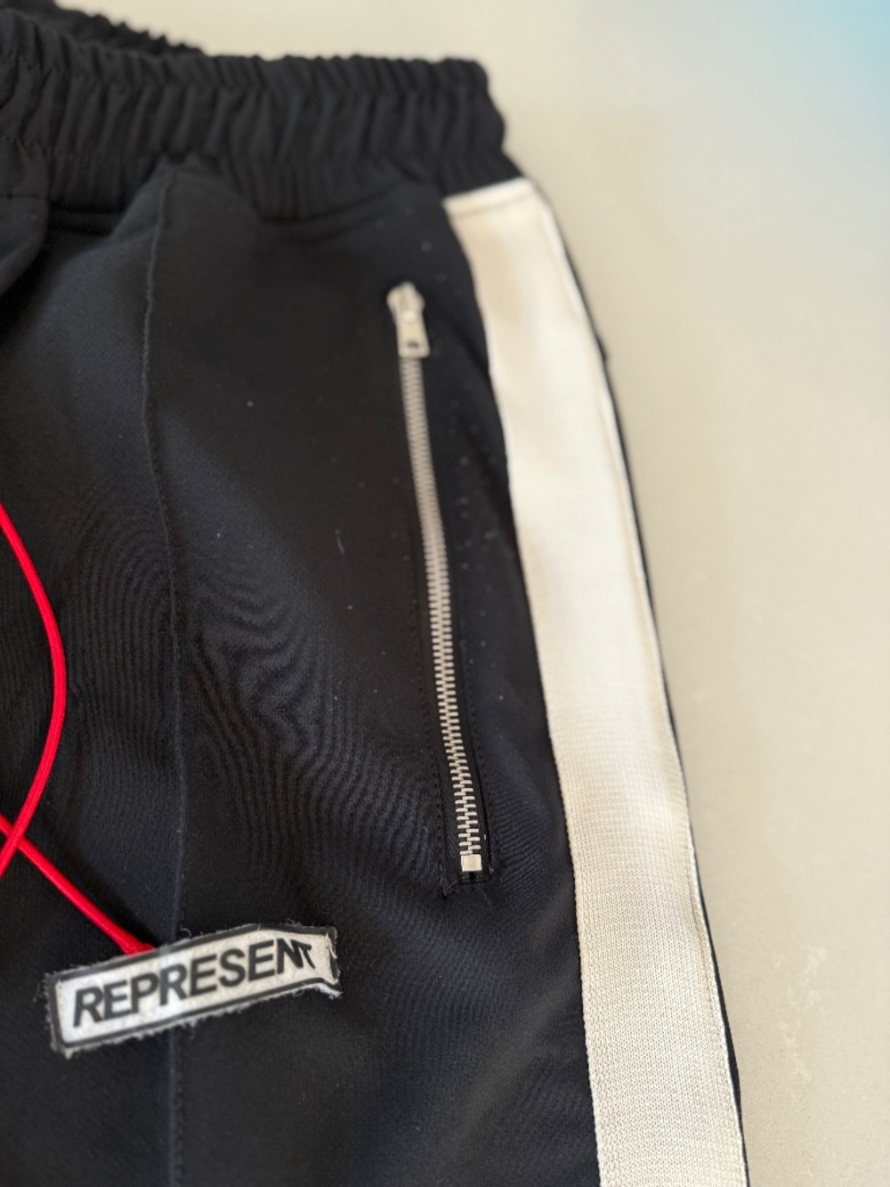 Represent (Men's L) - Picture 5 of 11